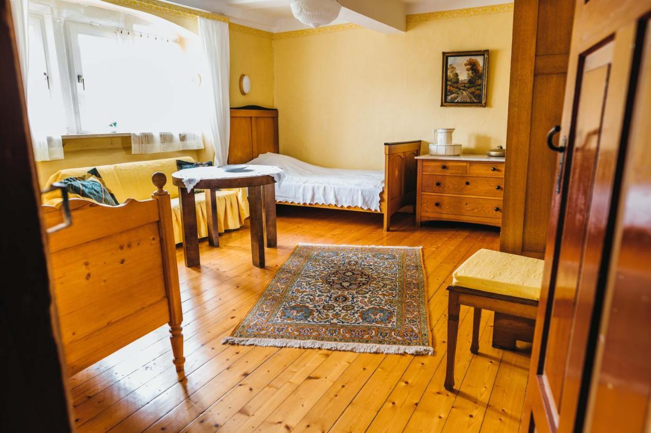 Rittergut Apartment *